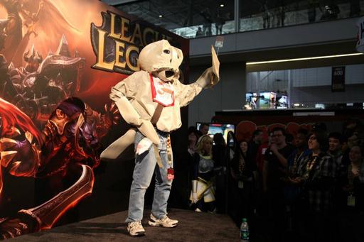 Лига Легенд - Косплей по LoL на PAX East 2012